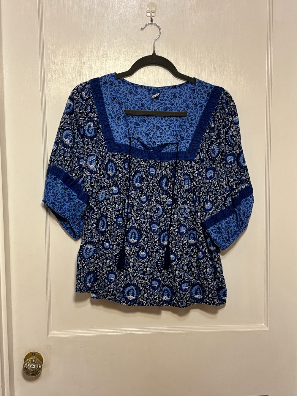 Old Navy Blue Patterned Peasant Top